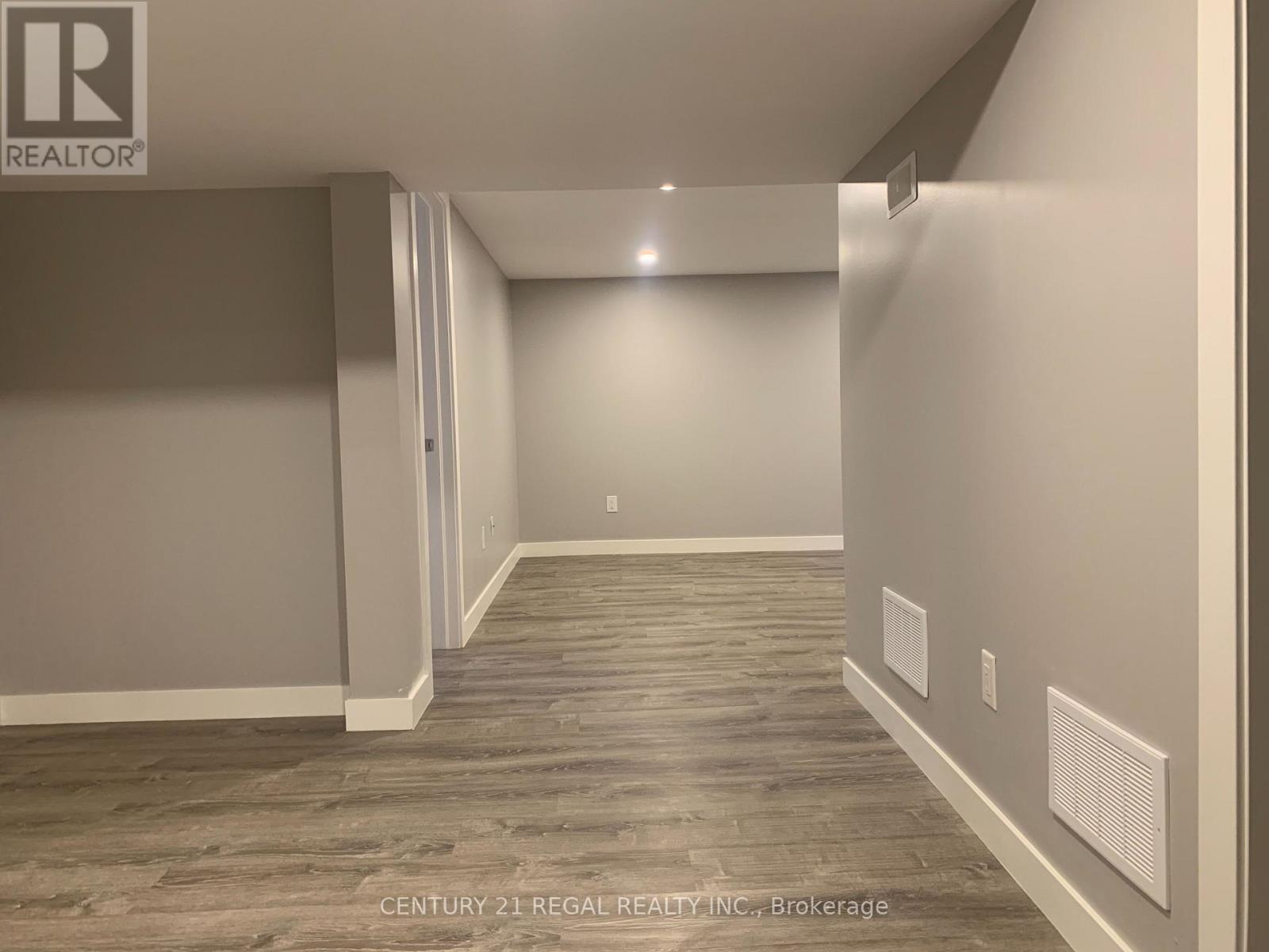 Bsmt - 686 Woodbridge Avenue, Vaughan, Ontario  L4L 2T8 - Photo 2 - N12472530