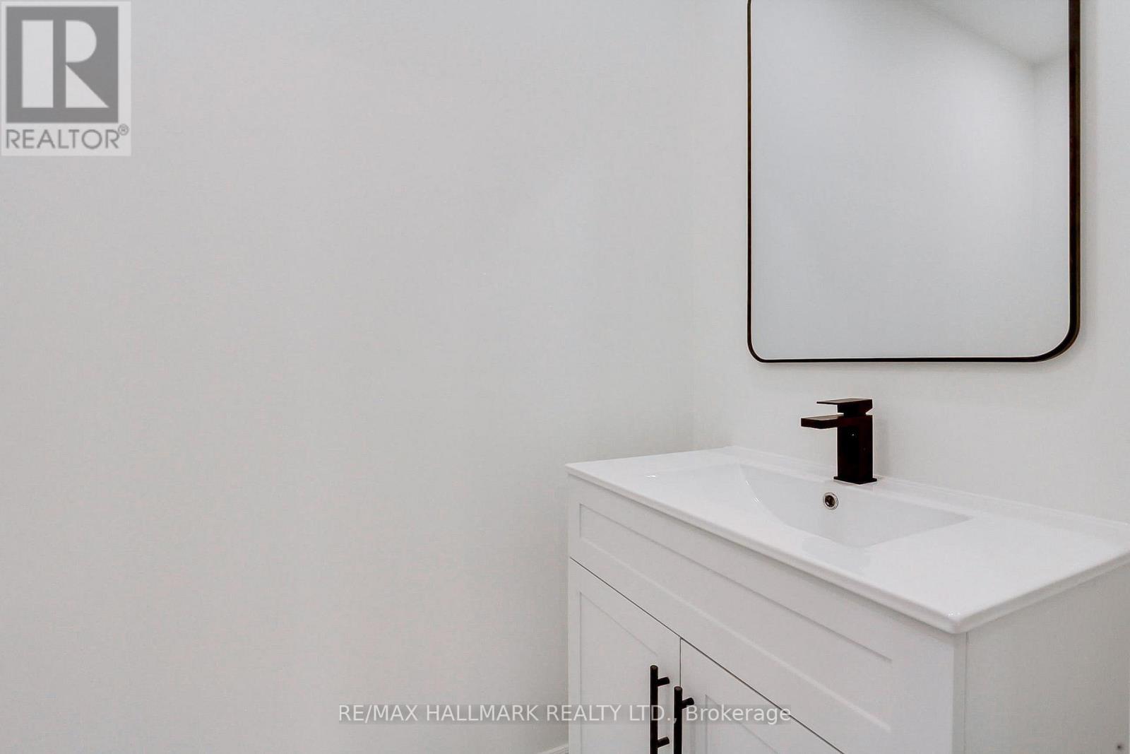 25 Knowles Crescent, Aurora, Ontario  L4G 1Z6 - Photo 23 - N12472535