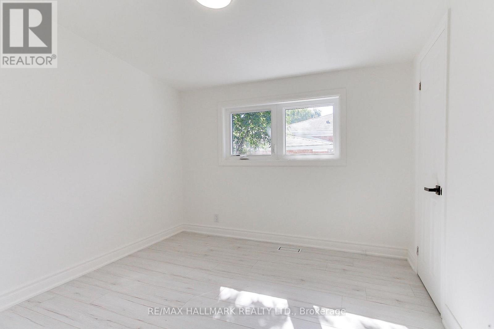 25 Knowles Crescent, Aurora, Ontario  L4G 1Z6 - Photo 33 - N12472535