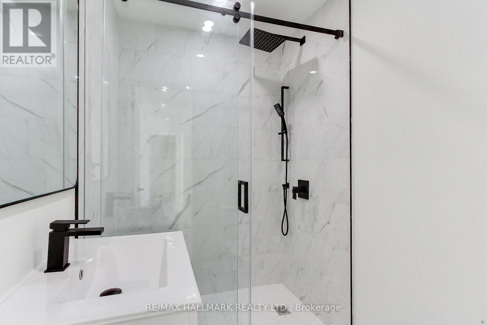 25 Knowles Crescent, Aurora, Ontario  L4G 1Z6 - Photo 34 - N12472535