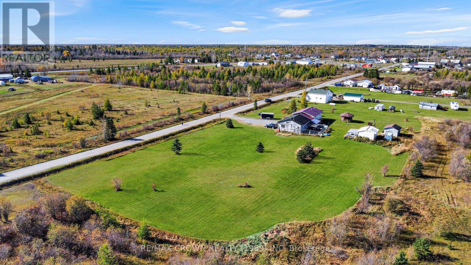 122 Maxime Brisson Road, Mattice-Val Cote, Ontario  P0L 2E0 - Photo 1 - T12472596