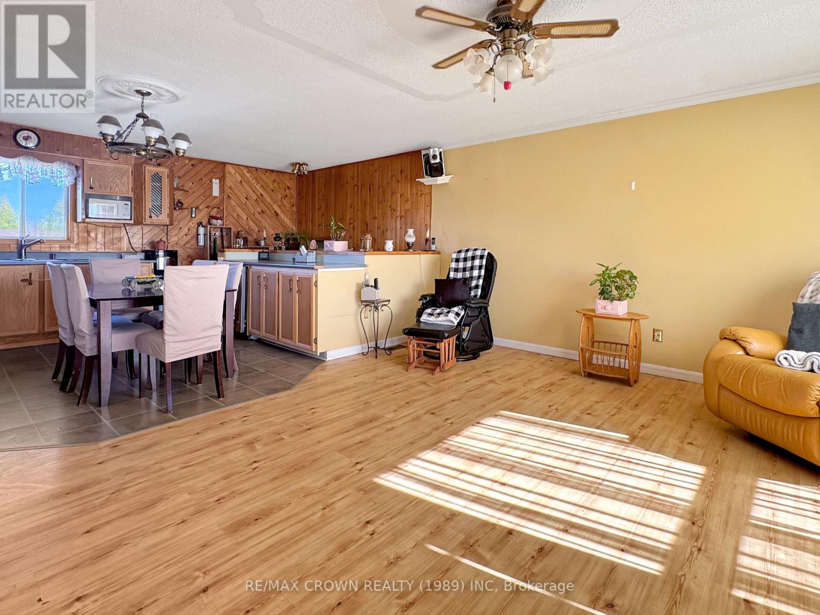 122 Maxime Brisson Road, Mattice-Val Cote, Ontario  P0L 2E0 - Photo 14 - T12472596