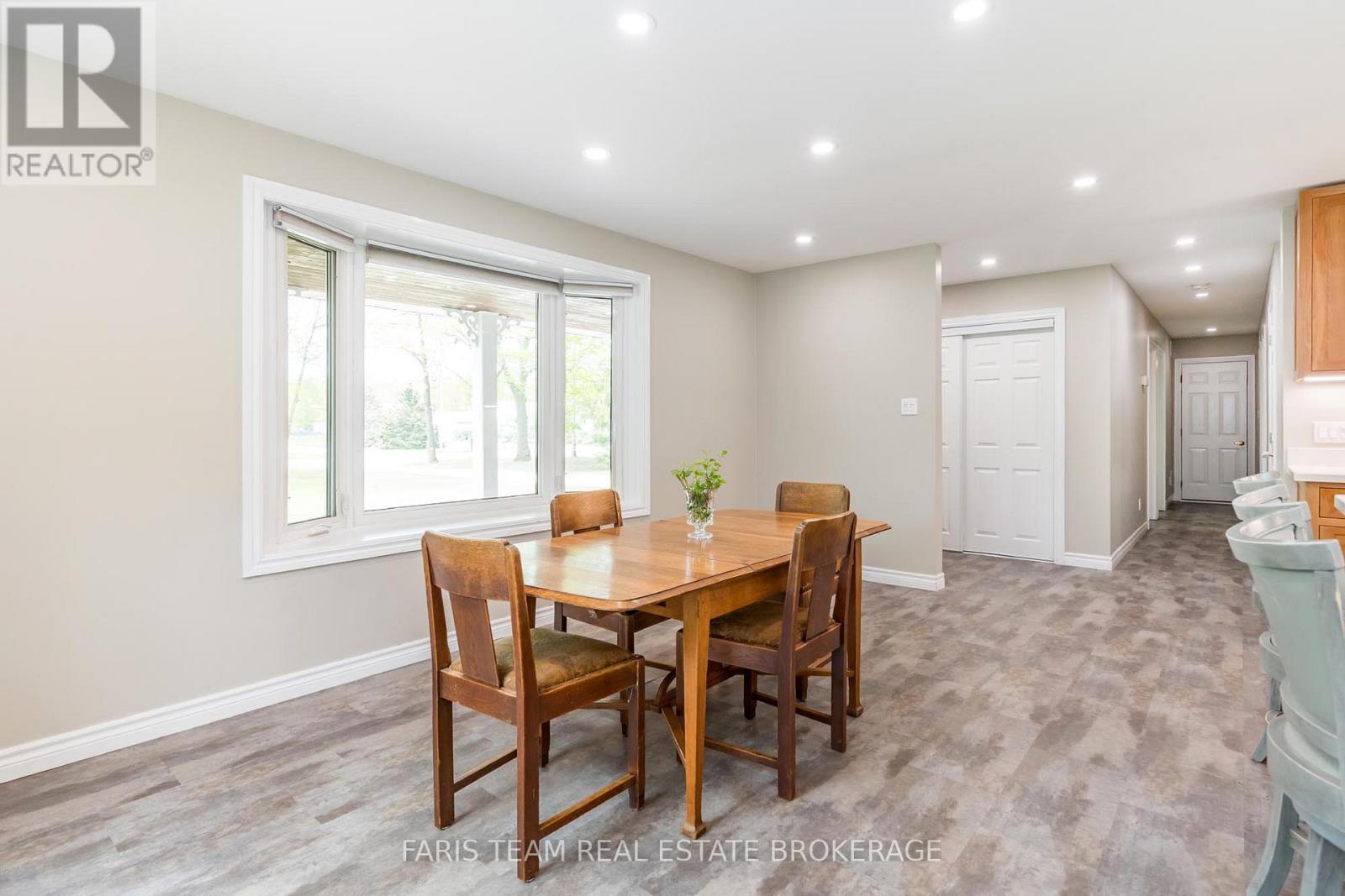 1941 Vespra Valley Road, Springwater, Ontario  L0L 1Y2 - Photo 15 - S12472491