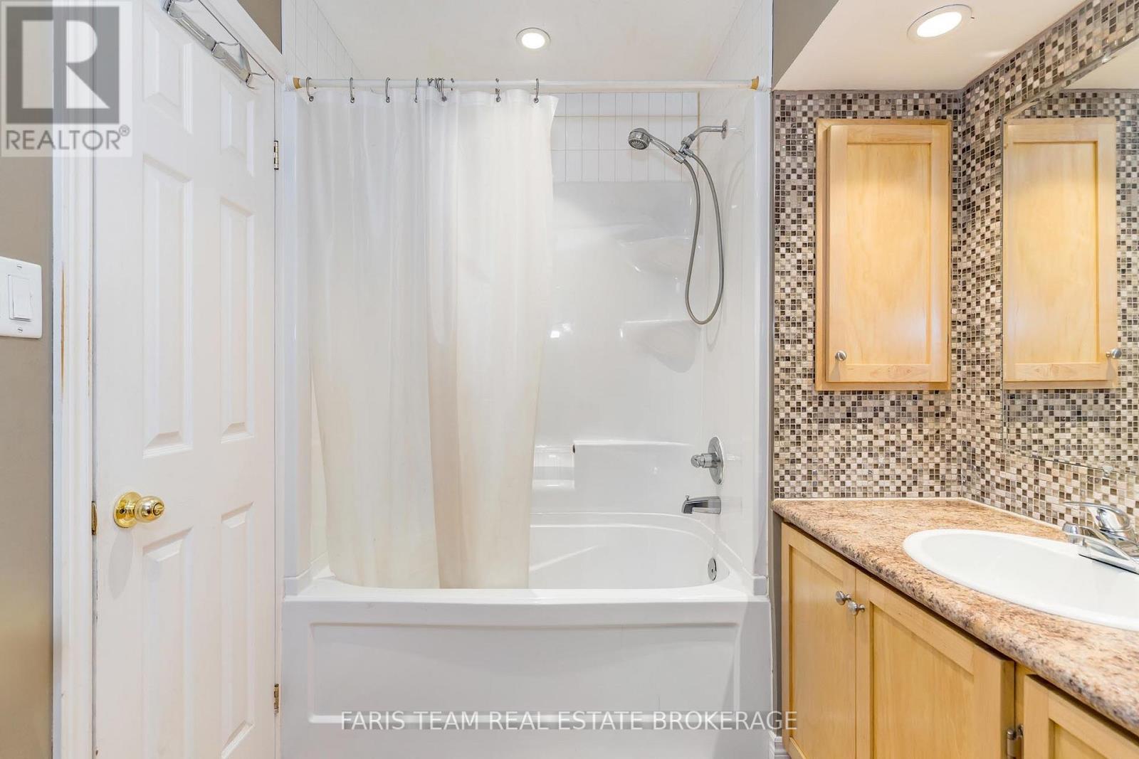 1941 Vespra Valley Road, Springwater, Ontario  L0L 1Y2 - Photo 22 - S12472491