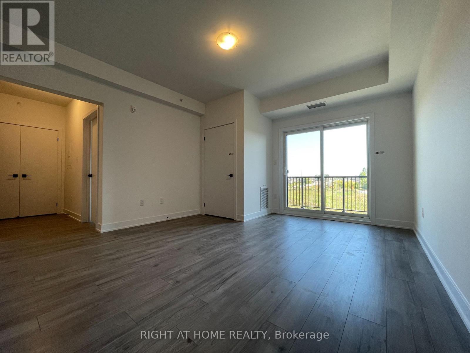 204 - 1 Chef Lane, Barrie, Ontario  L9J 0T1 - Photo 9 - S12472505