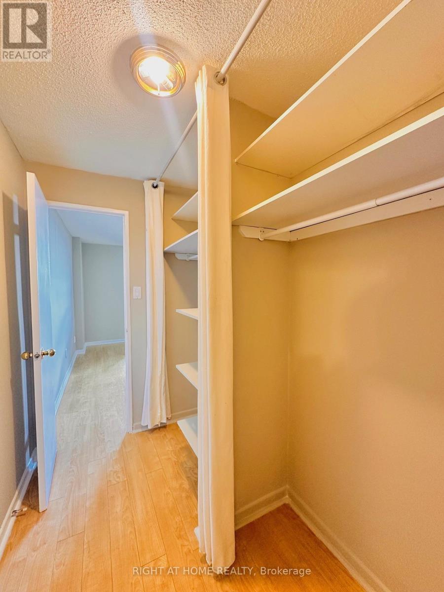 1107 - 1 Royal Orchard Boulevard, Markham, Ontario  L3T 3C2 - Photo 11 - N12468728