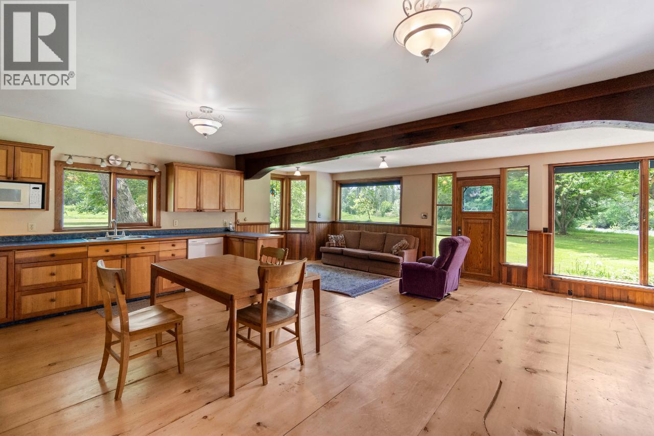 209 Lardeau River Road, Lardeau, British Columbia  V0G 1N0 - Photo 11 - 10366301