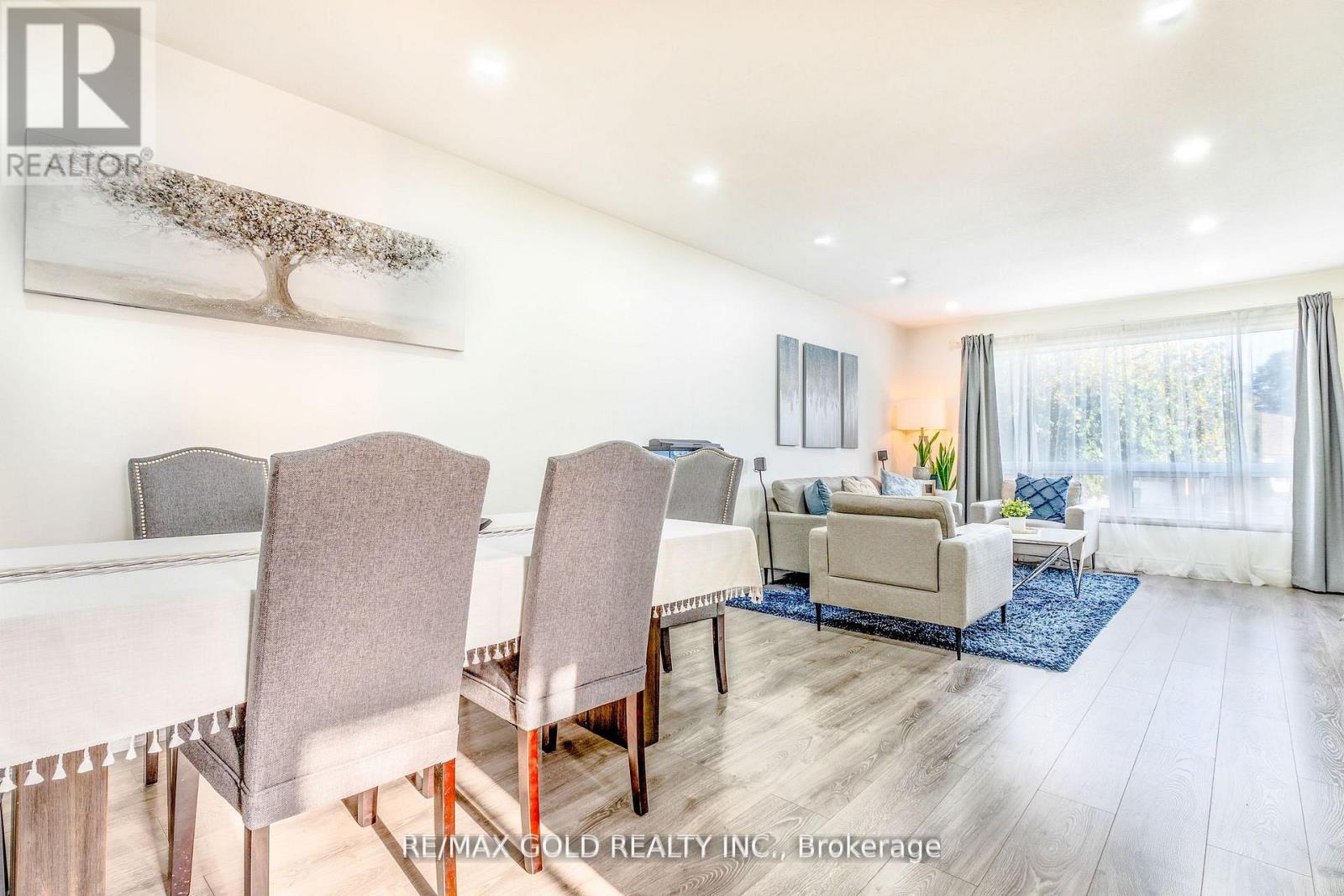 36 Garfield Crescent, Brampton (Brampton North), Ontario  L6V 1V8 - Photo 12 - W12472423