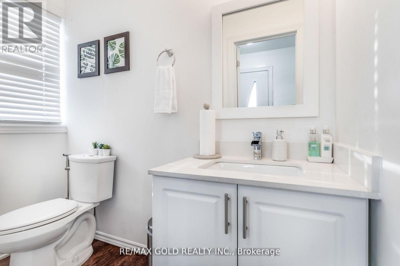 36 Garfield Crescent, Brampton (Brampton North), Ontario  L6V 1V8 - Photo 19 - W12472423