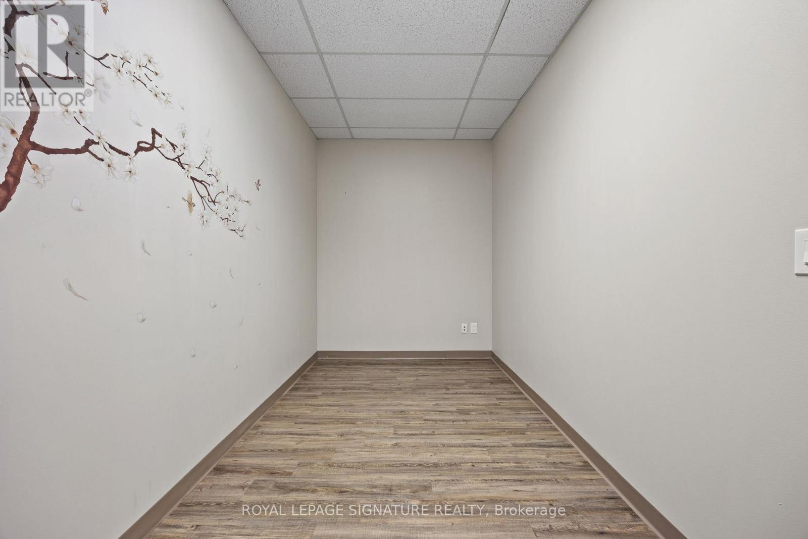 5&12 - 2285 Dunwin Drive, Mississauga, Ontario  L5L 3S3 - Photo 23 - W12472425