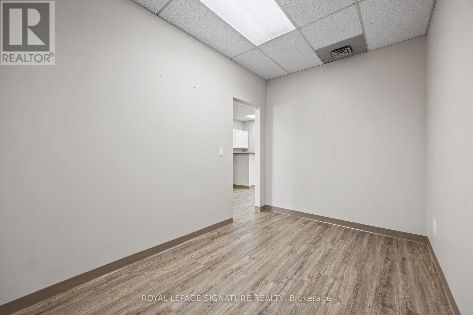 5&12 - 2285 Dunwin Drive, Mississauga, Ontario  L5L 3S3 - Photo 25 - W12472425
