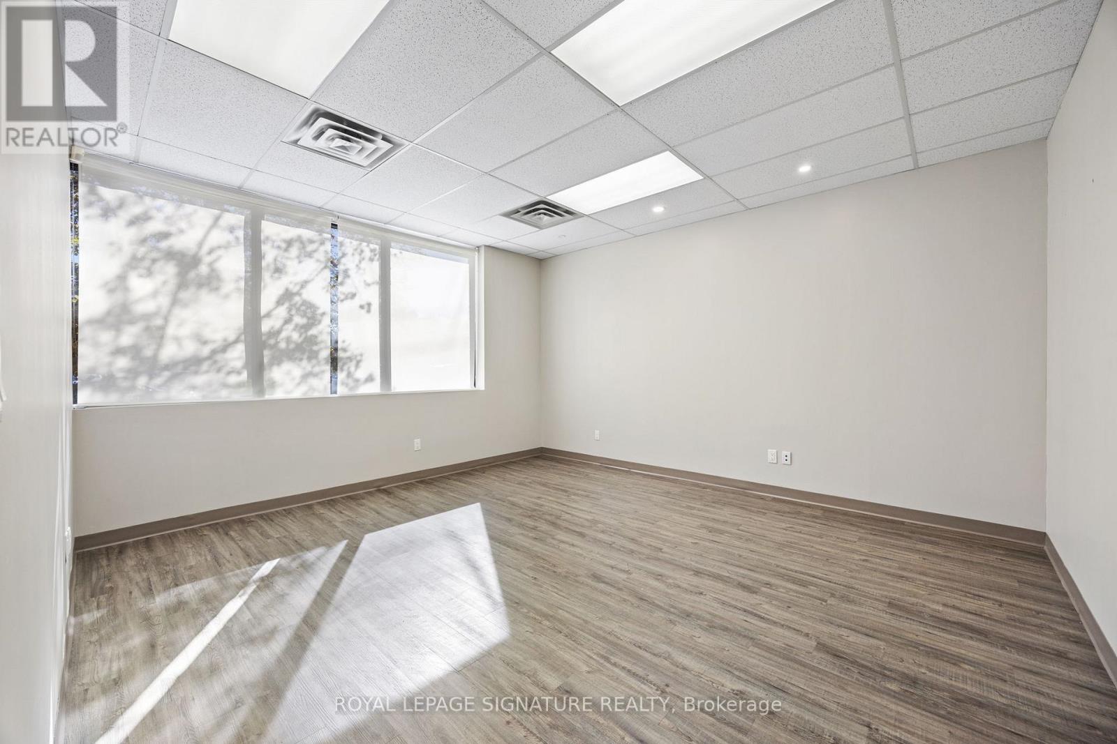 5&12 - 2285 Dunwin Drive, Mississauga, Ontario  L5L 3S3 - Photo 30 - W12472425