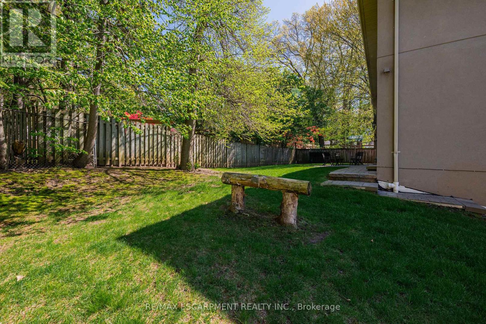 1034 Lakeshore Road W, Mississauga, Ontario  L5H 4E8 - Photo 37 - W12472428