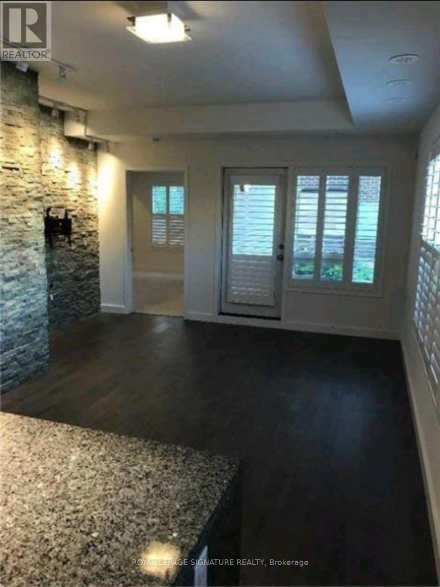104 - 5005 Harvard Road, Mississauga, Ontario  L5M 0W5 - Photo 3 - W12472452