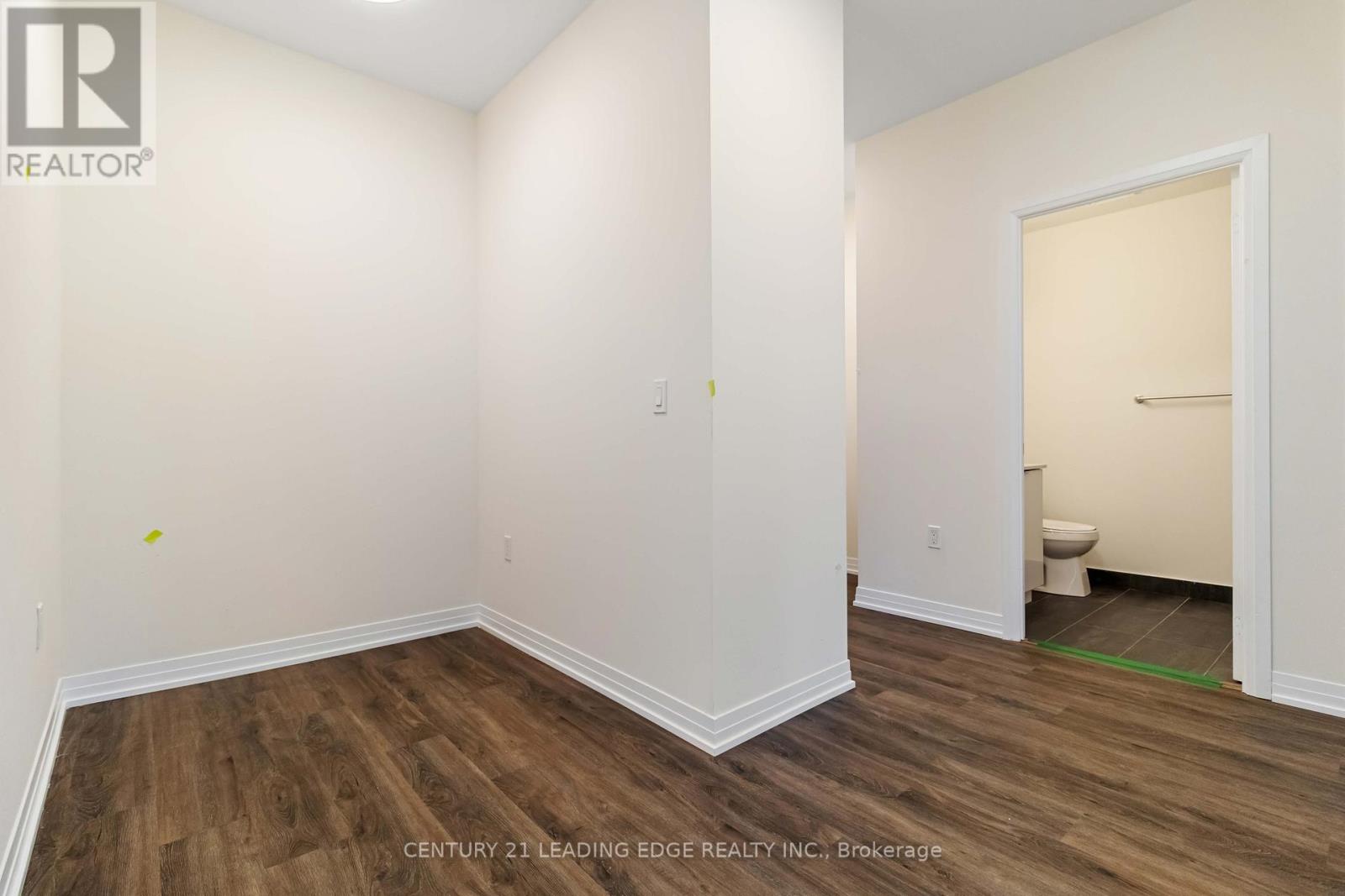 15 Watergarden Drive, Mississauga, Ontario  L5R 0H4 - Photo 13 - W12472456