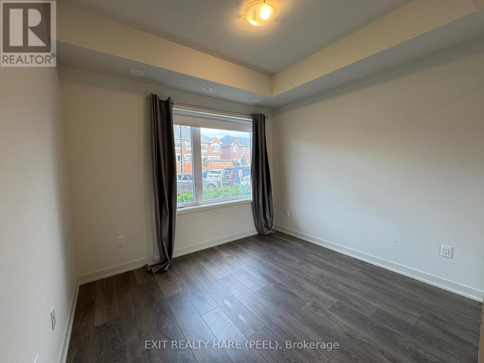 115 - 62 Sky Harbour Drive, Brampton, Ontario  L6Y 6J2 - Photo 5 - W12472472