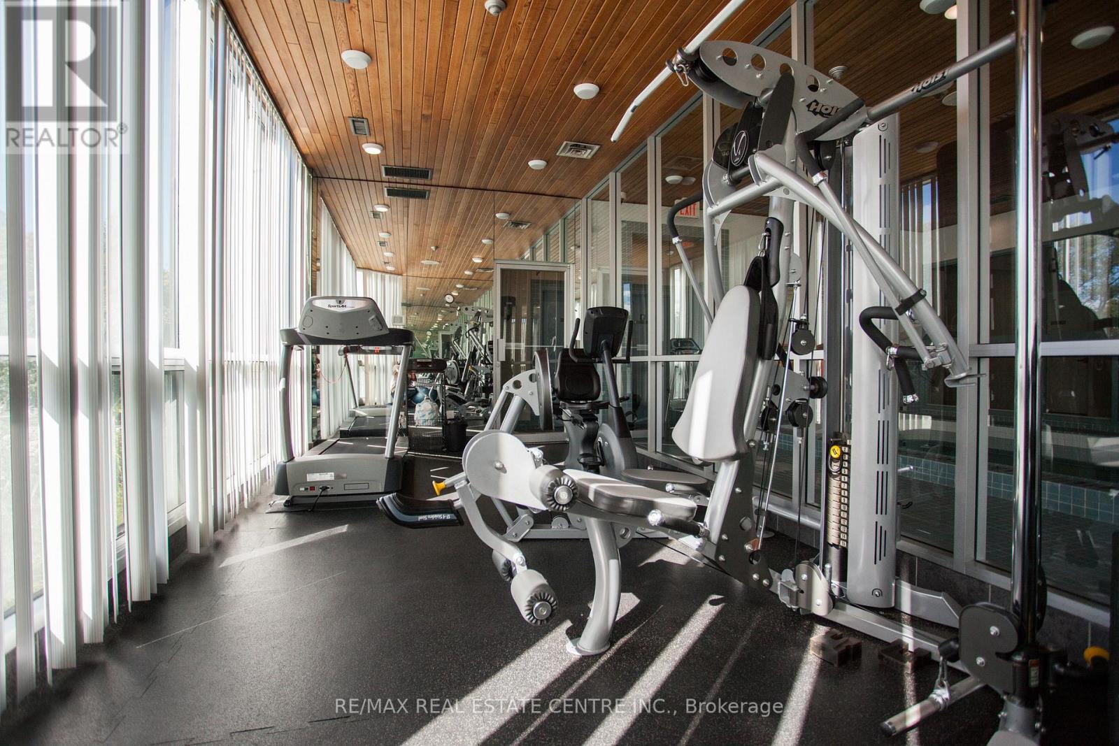 502 - 880 Dundas Street W, Mississauga (Erindale), Ontario  L5C 4H3 - Photo 22 - W12472482