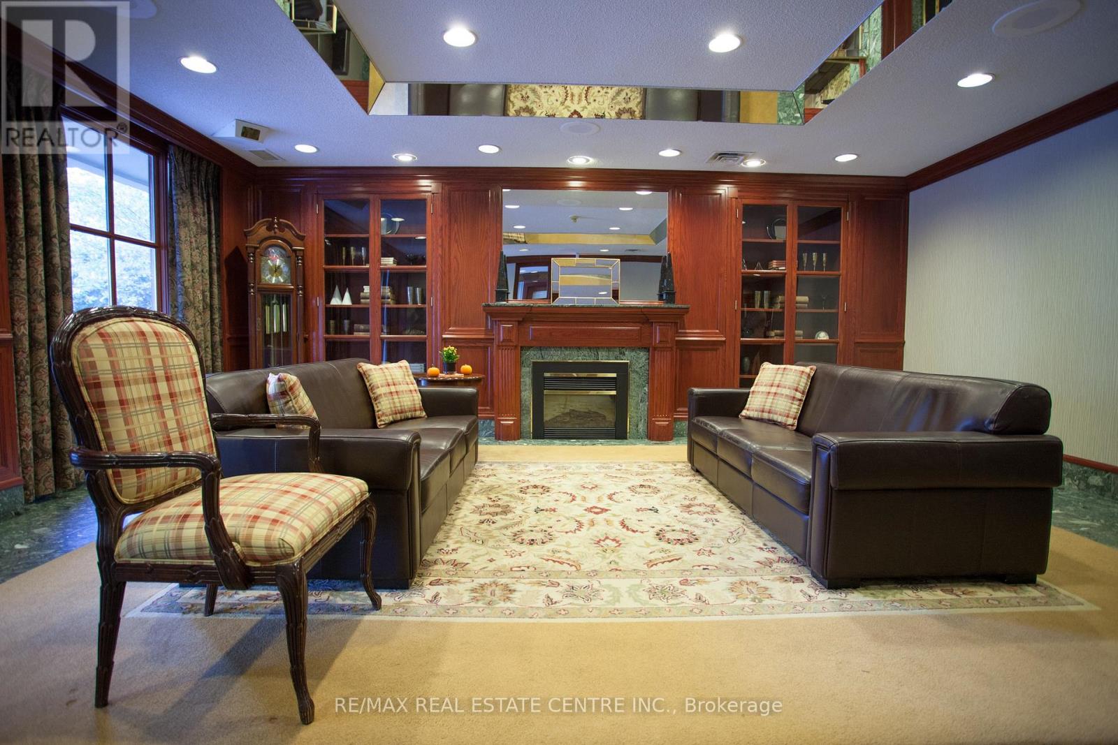 502 - 880 Dundas Street W, Mississauga (Erindale), Ontario  L5C 4H3 - Photo 23 - W12472482