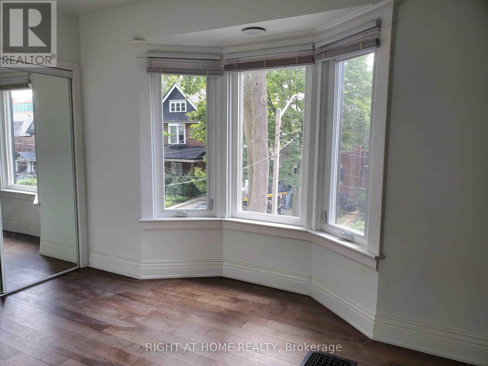 54 Harvard Avenue, Toronto, Ontario  M6R 1C6 - Photo 2 - W12472486