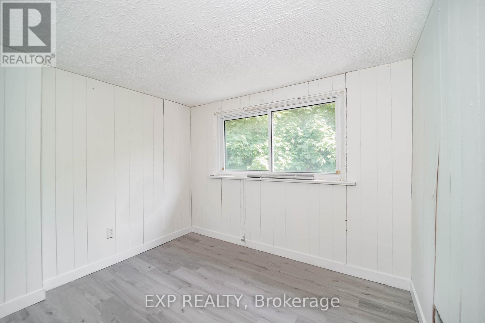 1331 St. James Avenue, Mississauga, Ontario  L5E 1J3 - Photo 25 - W12472509
