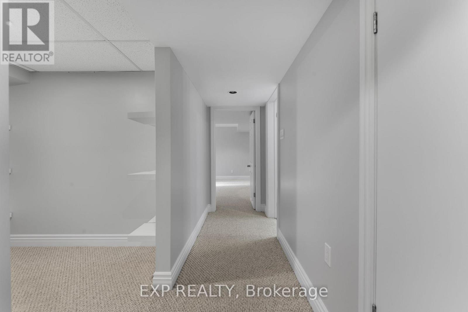 226 Shoreacres Road, Burlington, Ontario  L7L 2H2 - Photo 36 - W12472510