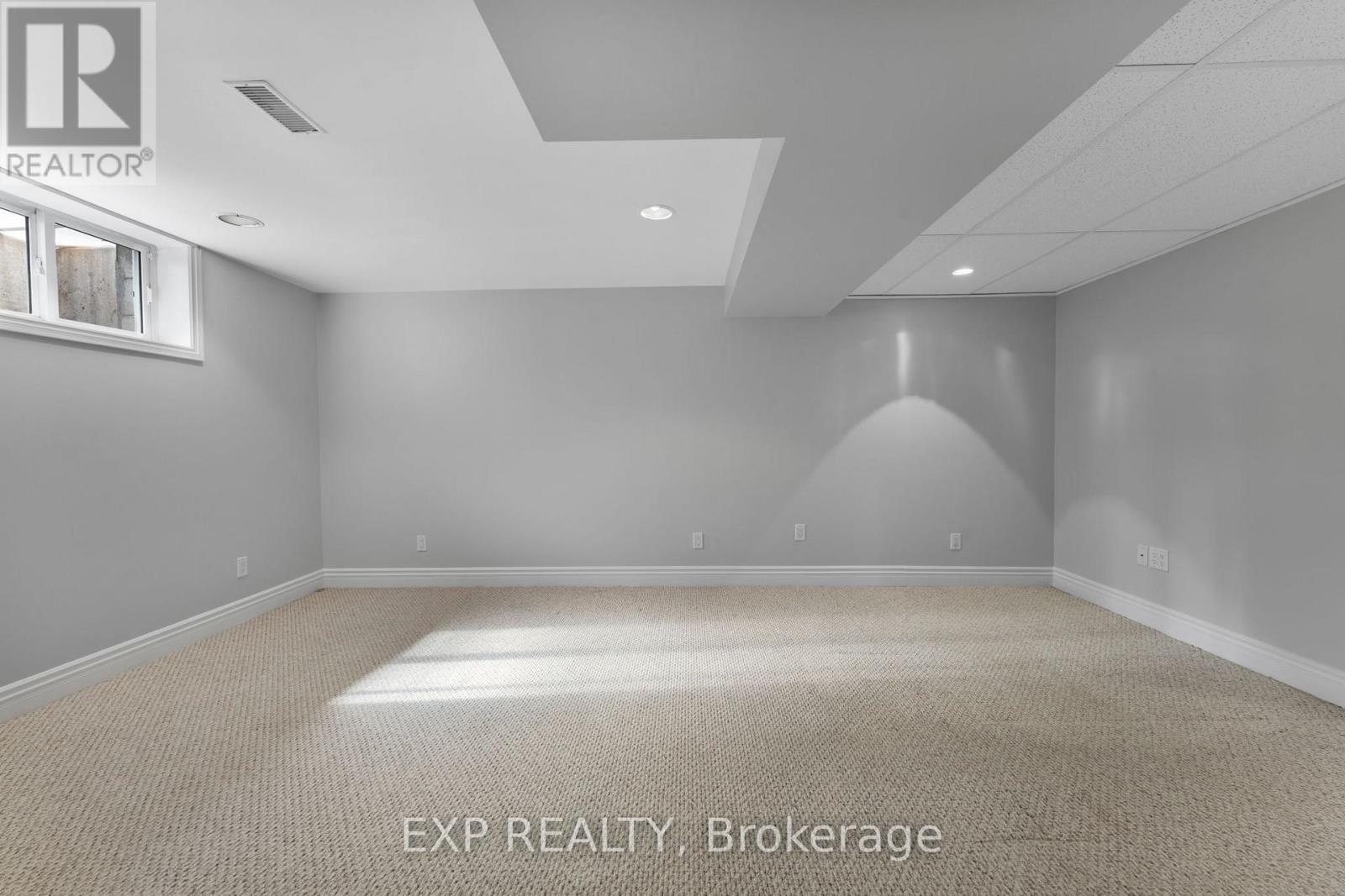 226 Shoreacres Road, Burlington, Ontario  L7L 2H2 - Photo 38 - W12472510