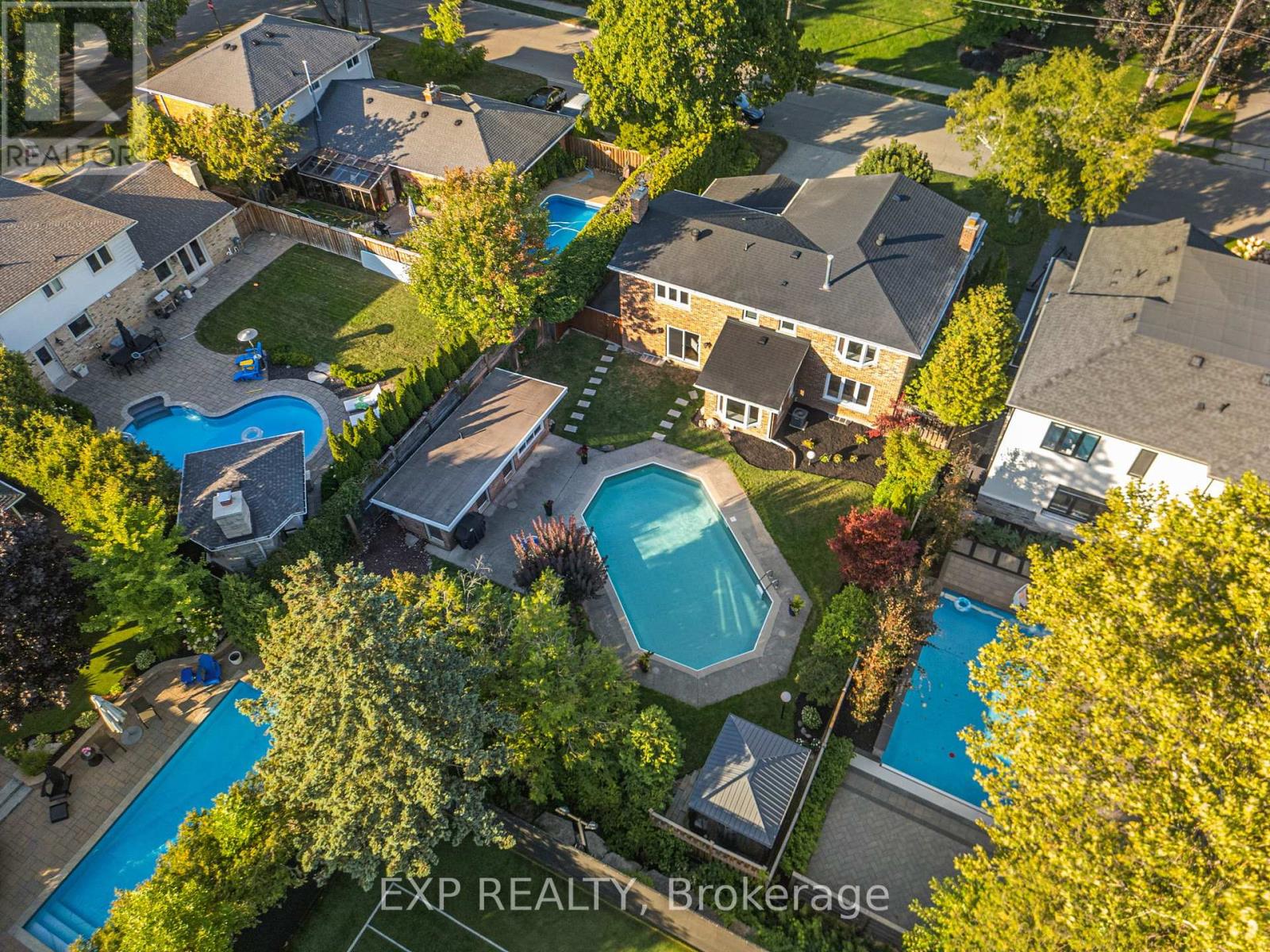 226 Shoreacres Road, Burlington, Ontario  L7L 2H2 - Photo 47 - W12472510