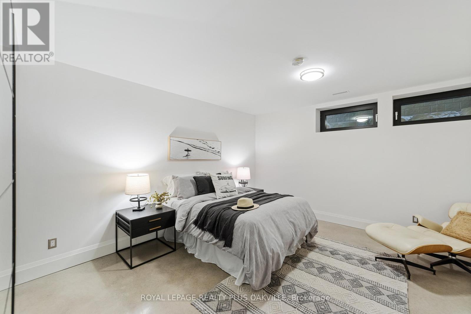 1207 Stirling Drive, Oakville (Sw Southwest), Ontario  L6L 1E5 - Photo 31 - W12472511