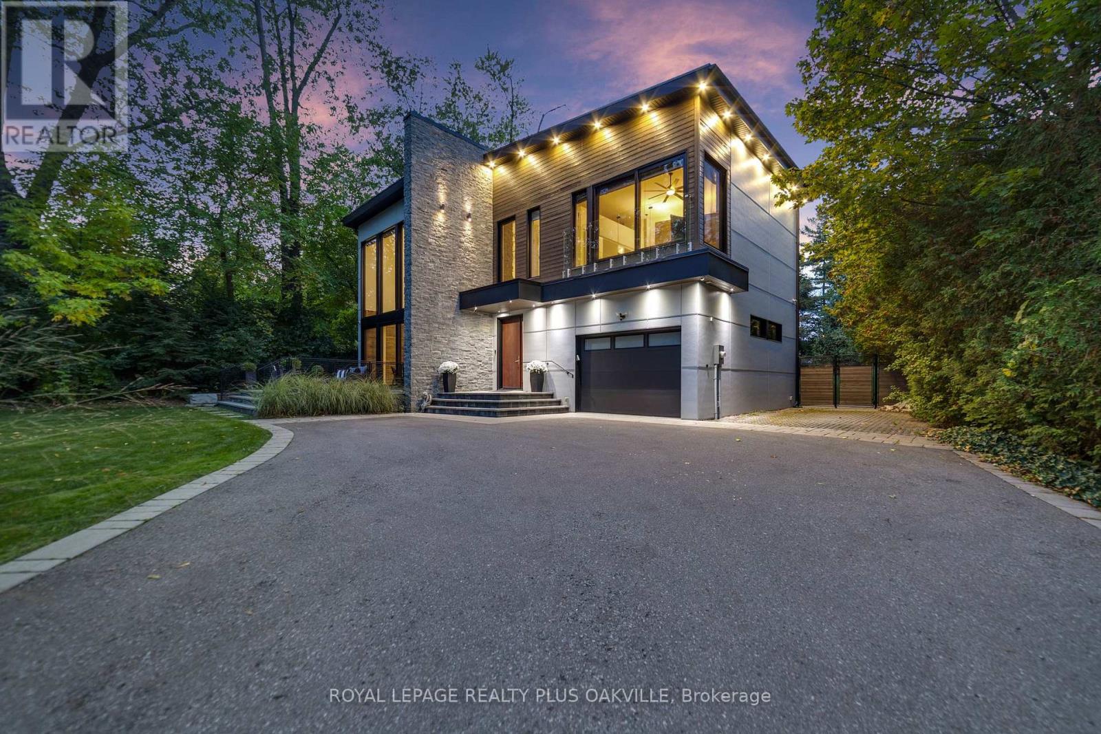 1207 Stirling Drive, Oakville (Sw Southwest), Ontario  L6L 1E5 - Photo 47 - W12472511