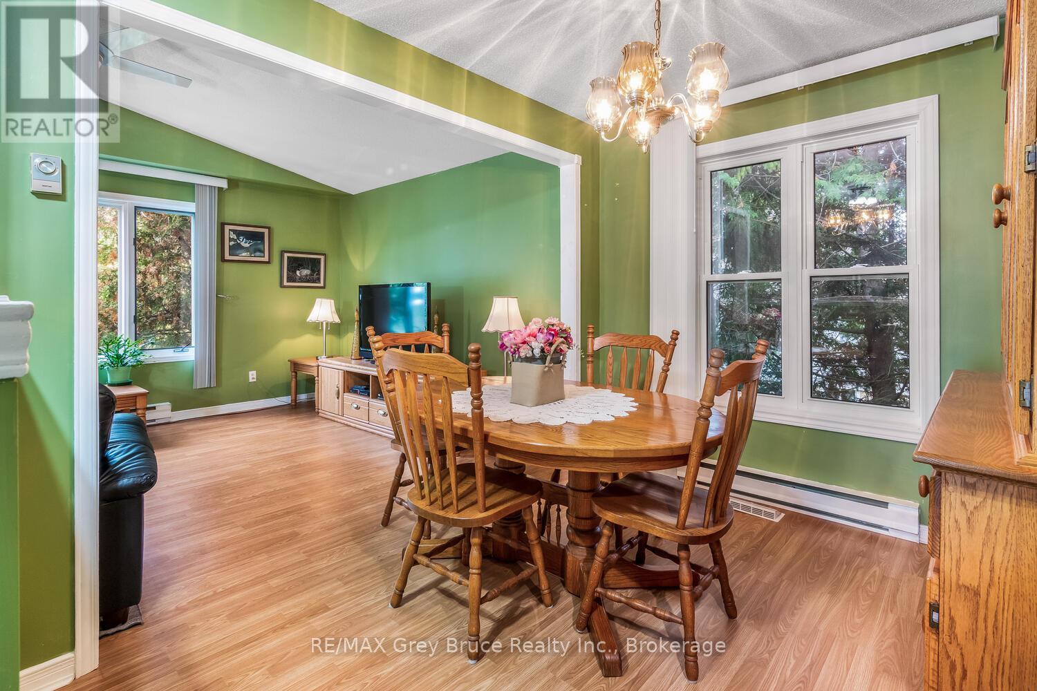 349 Taylor Street, South Bruce Peninsula, Ontario  N0H 2T0 - Photo 13 - X12472562