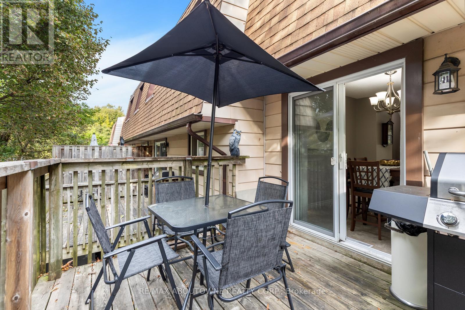 48 - 49 Cedarwoods Crescent, Kitchener, Ontario  N2C 2L1 - Photo 20 - X12472469