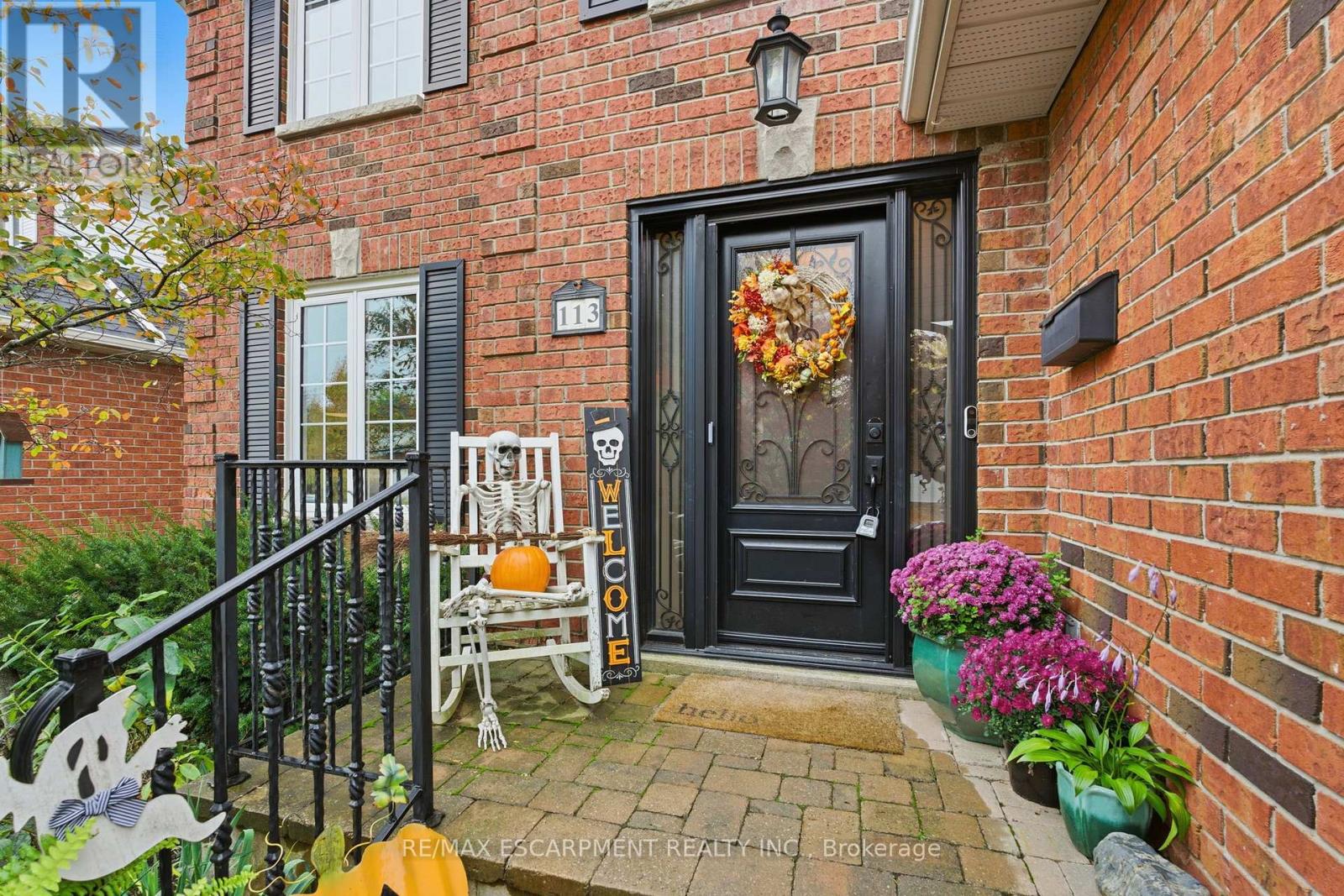 113 Brian Boulevard, Hamilton, Ontario  L8B 0C8 - Photo 2 - X12472470