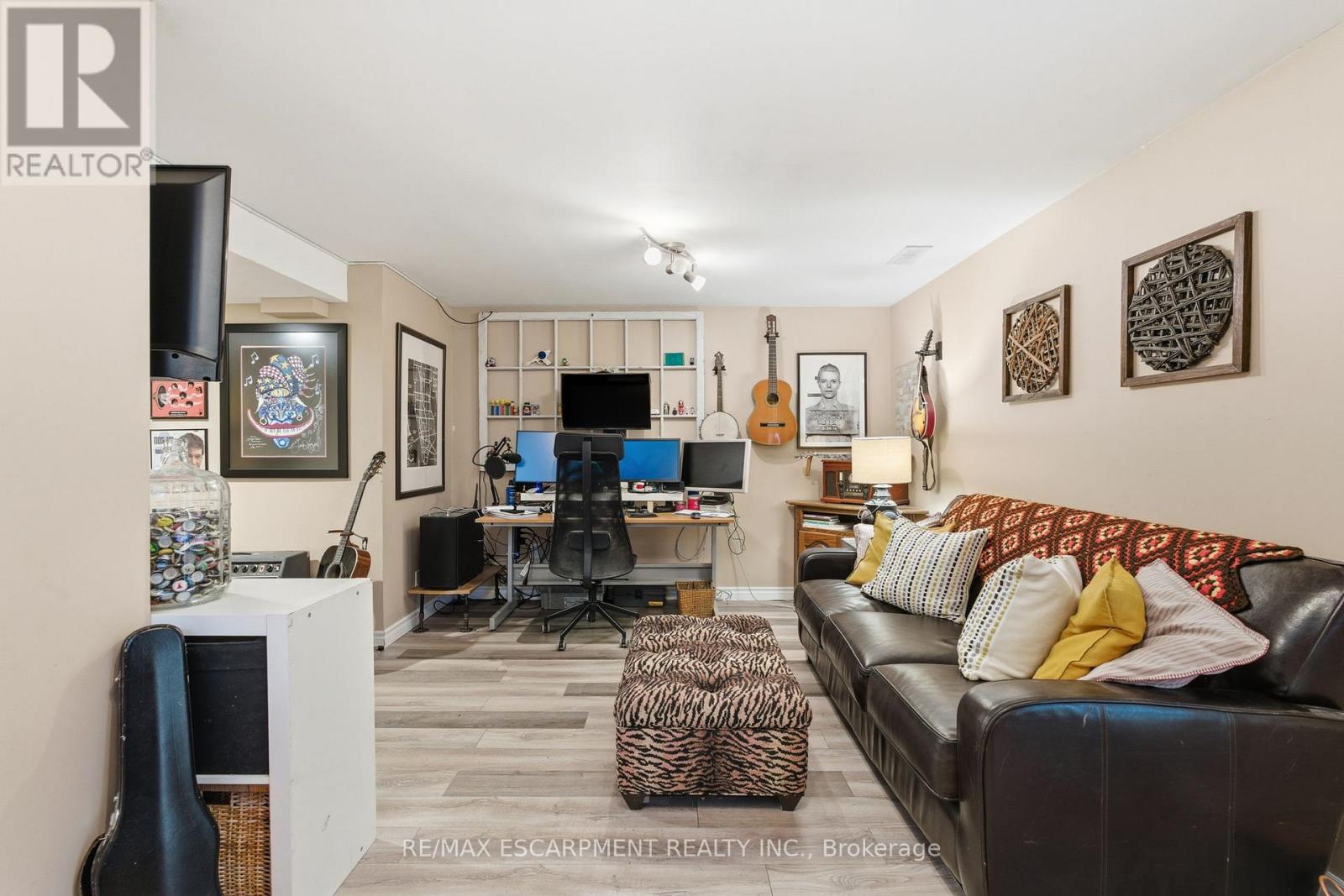 113 Brian Boulevard, Hamilton, Ontario  L8B 0C8 - Photo 30 - X12472470