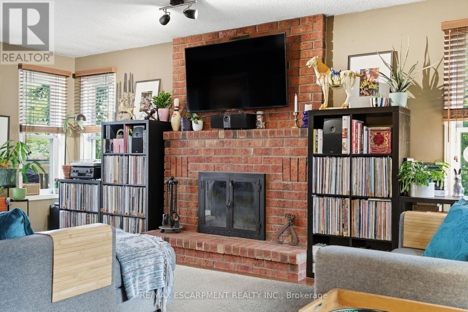 113 Brian Boulevard, Hamilton, Ontario  L8B 0C8 - Photo 8 - X12472470