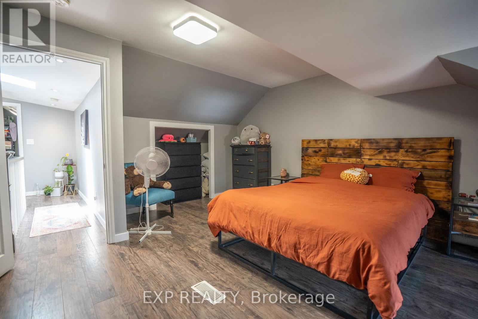 165 Emerald Street N, Hamilton, Ontario  L8L 5K9 - Photo 38 - X12472485