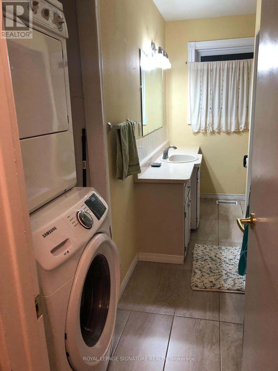 Main - 306 Westmount Road E, Kitchener, Ontario  N2M 4Z1 - Photo 7 - X12472497