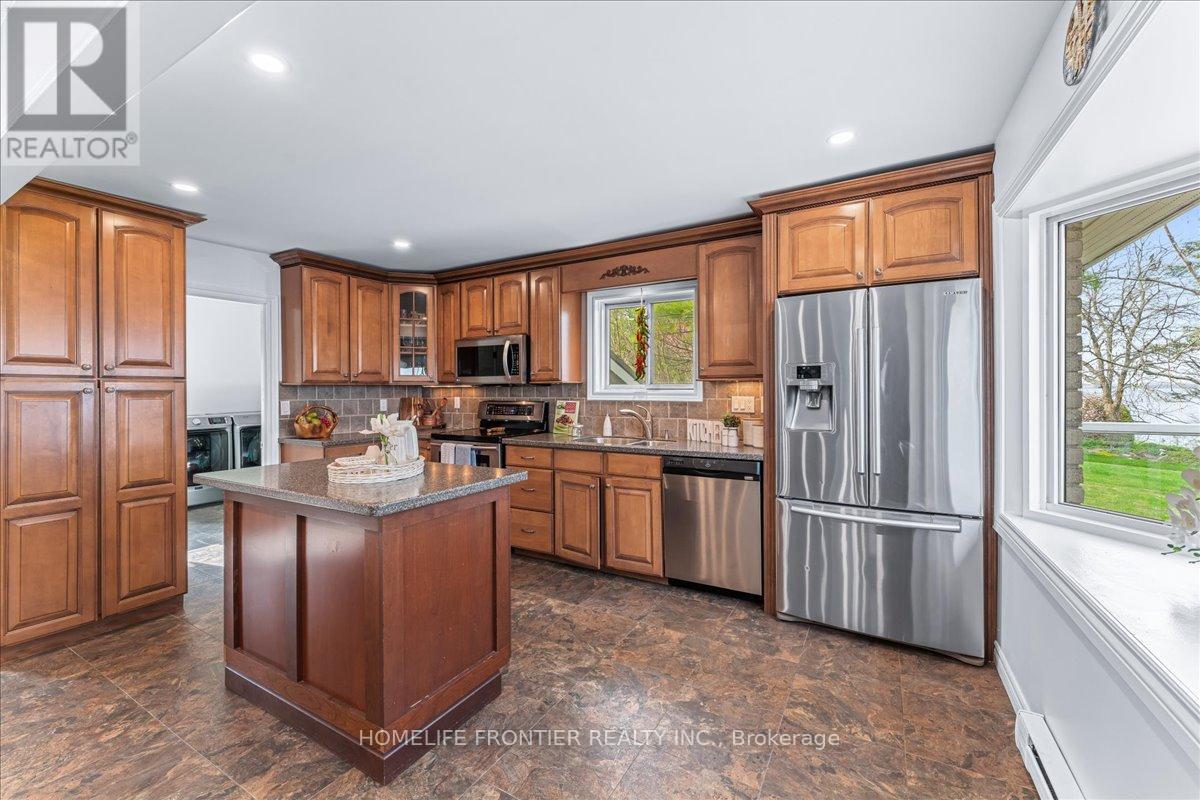 6 Lakeview Park Road, Kawartha Lakes (Fenelon), Ontario  K0M 1G0 - Photo 15 - X12472514