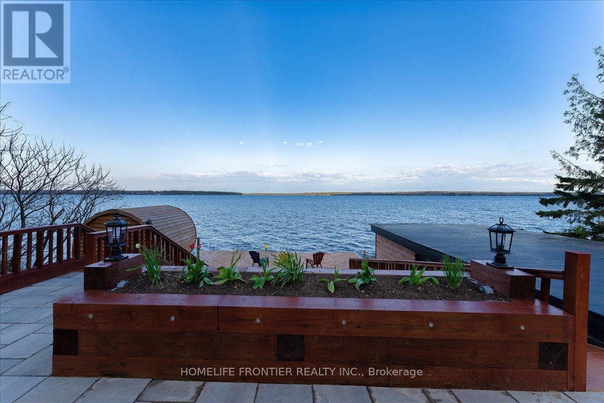 6 Lakeview Park Road, Kawartha Lakes (Fenelon), Ontario  K0M 1G0 - Photo 36 - X12472514