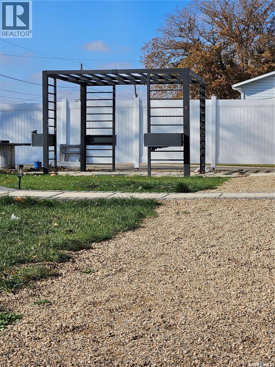 1010 101st Avenue, Tisdale, Saskatchewan  S0E 1T0 - Photo 37 - SK021294