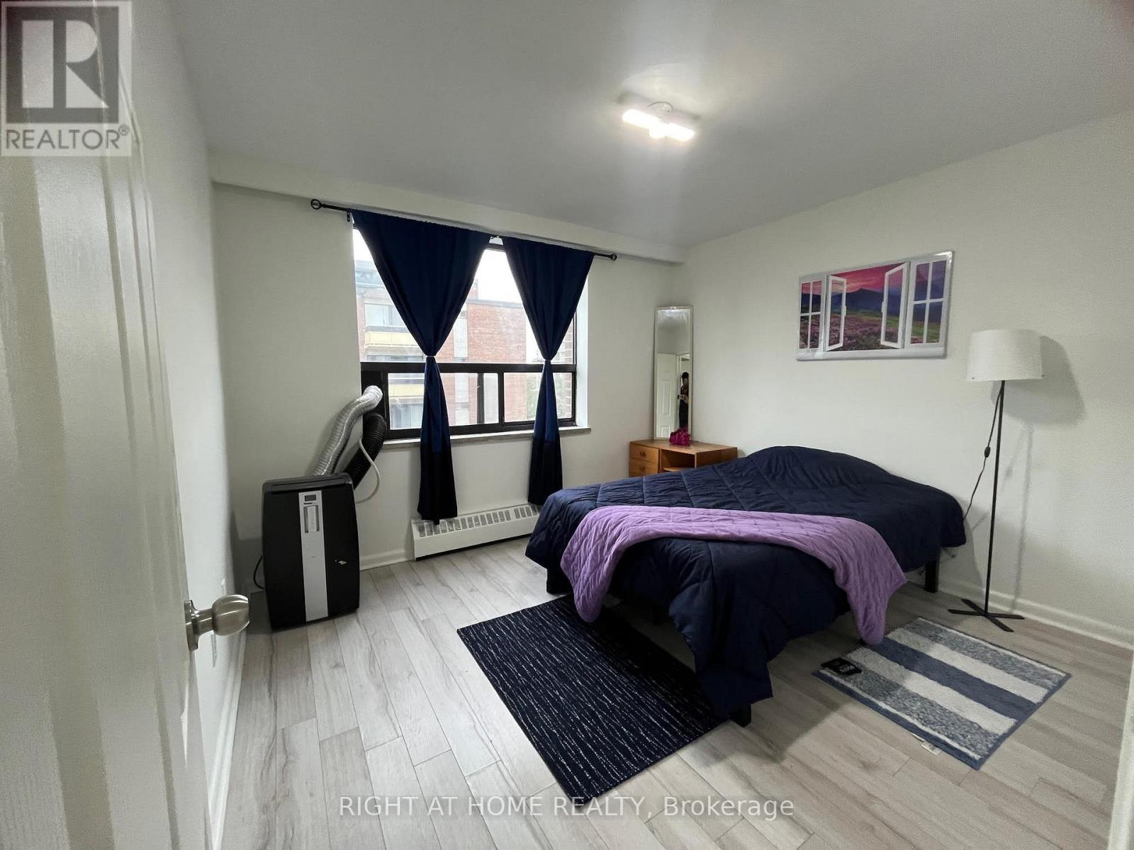 611 - 915 Midland Avenue, Toronto, Ontario  M1K 4G1 - Photo 2 - E12268304