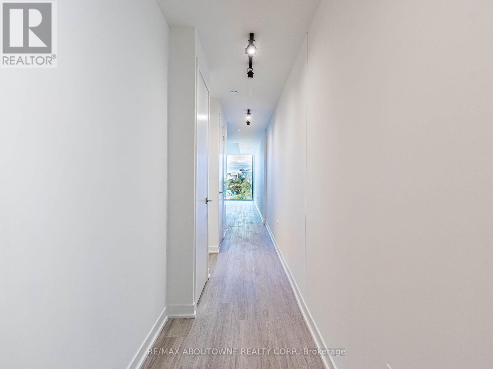 703 - 195 Mccaul Street, Toronto, Ontario  M5T 1W6 - Photo 7 - C12472552