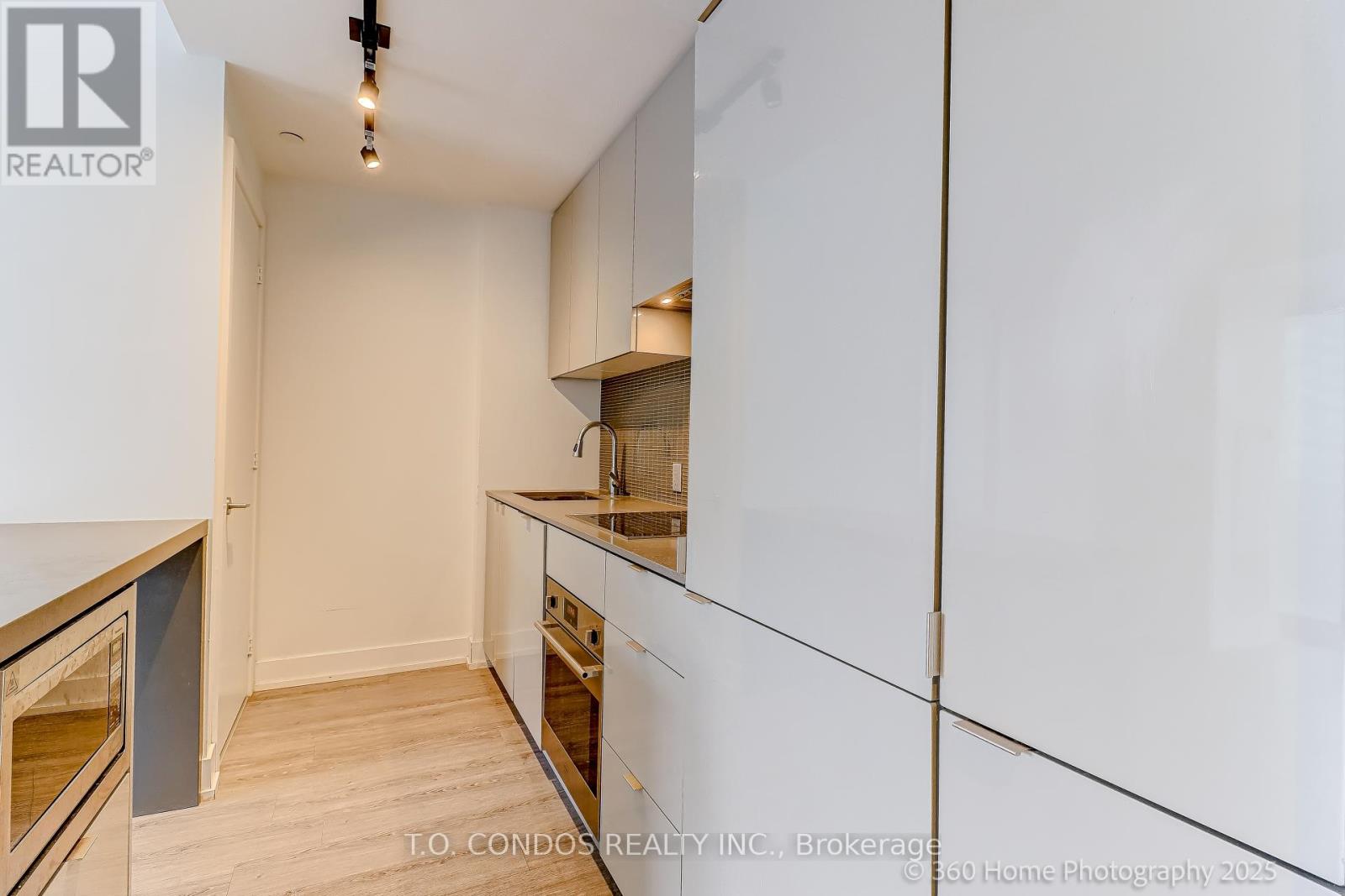 4105 - 7 Grenville Street, Toronto, Ontario  M4Y 1A1 - Photo 4 - C12472600