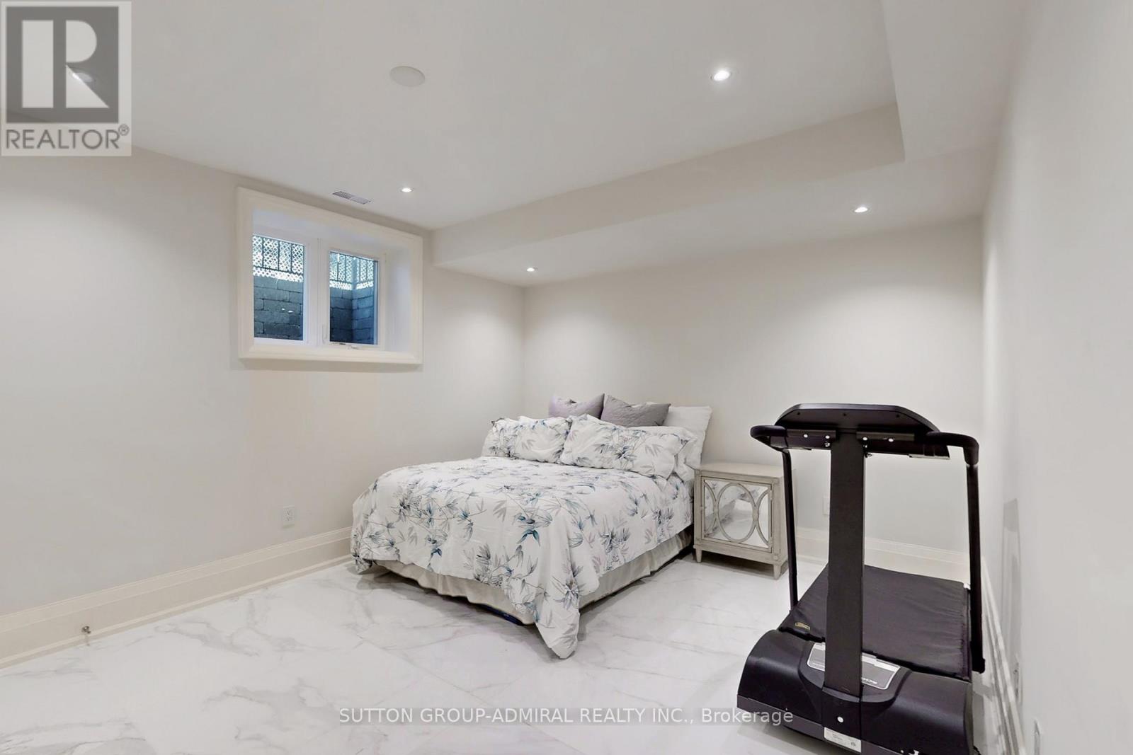 276 Strathallan Wood, Toronto (Bedford Park-Nortown), Ontario  M5N 1T6 - Photo 39 - C12472611