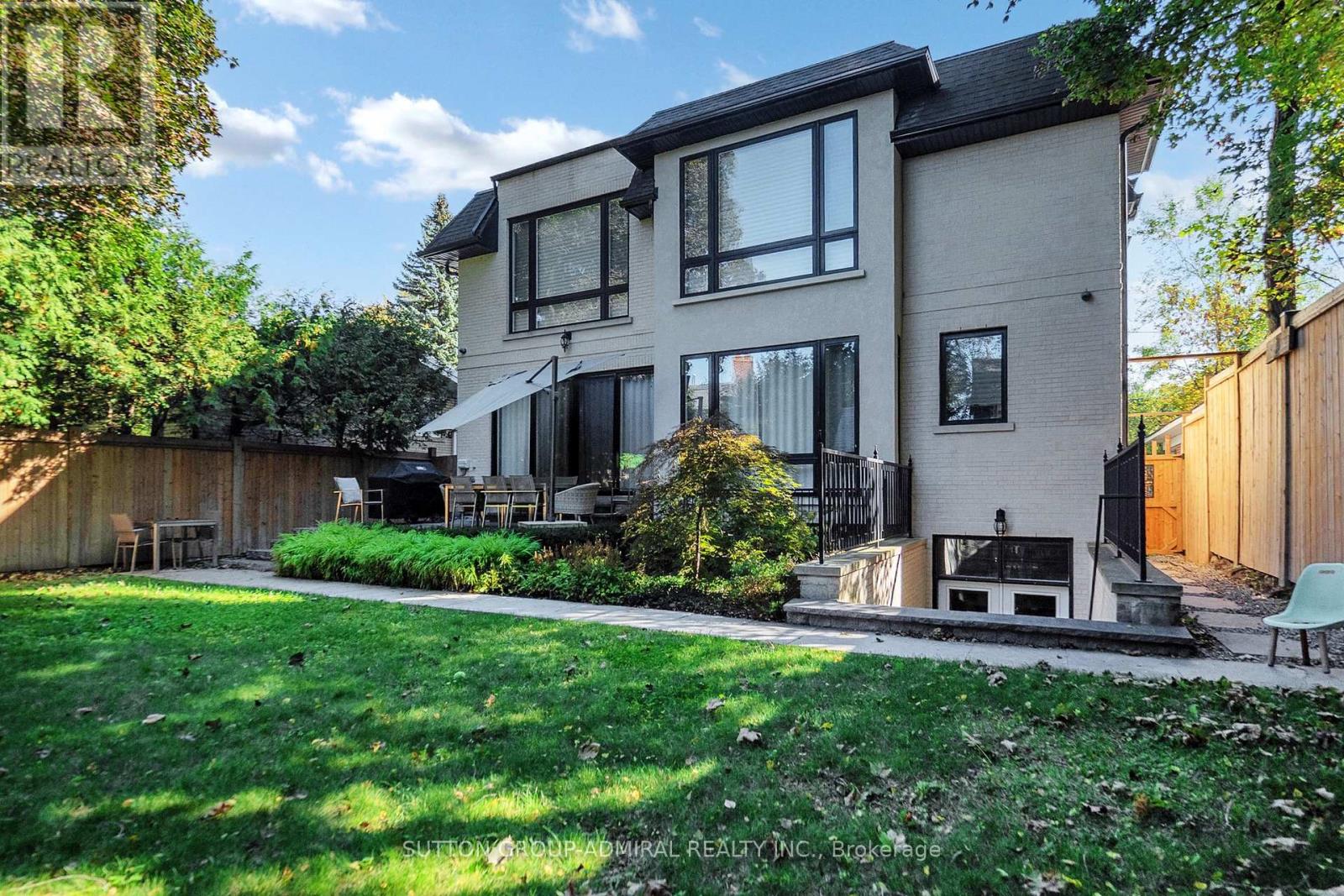 276 Strathallan Wood, Toronto (Bedford Park-Nortown), Ontario  M5N 1T6 - Photo 45 - C12472611