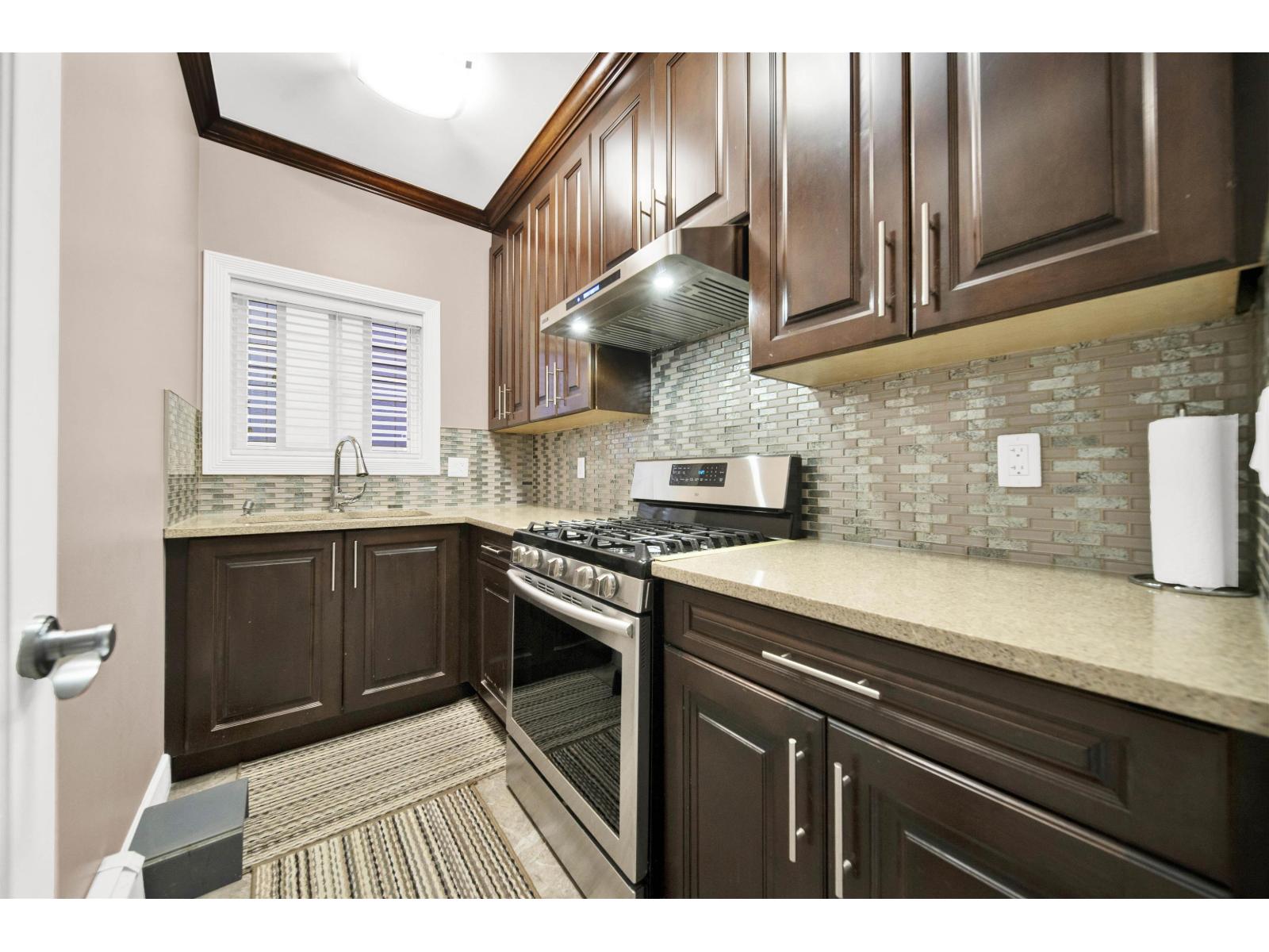 5910 168 Street, Surrey, British Columbia  V3S 3X6 - Photo 9 - R3059806