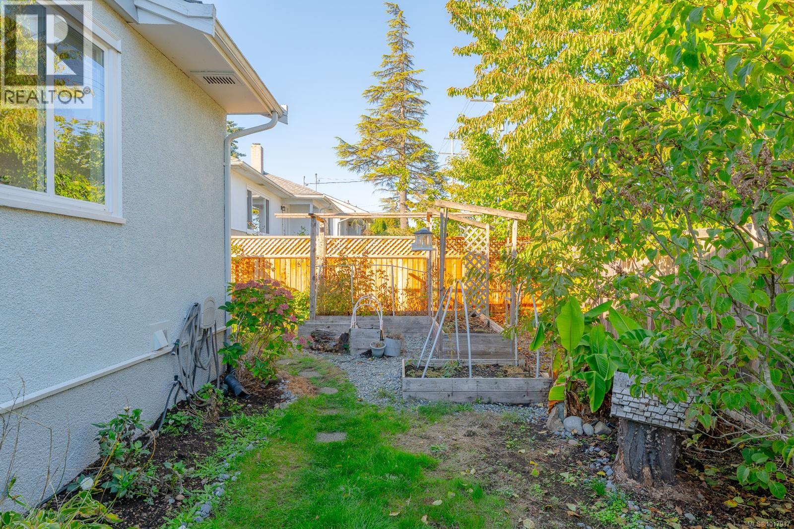1795 Hallen Ave, Nanaimo, British Columbia  V9S 4S2 - Photo 25 - 1017937