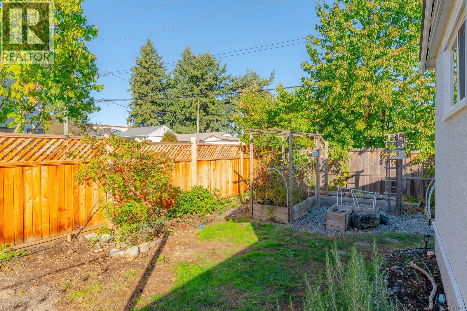 1795 Hallen Ave, Nanaimo, British Columbia  V9S 4S2 - Photo 32 - 1017937