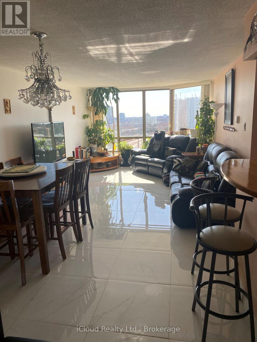 1004 - 25 Fairview Road W, Mississauga, Ontario  L5B 3Y8 - Photo 3 - W12470861