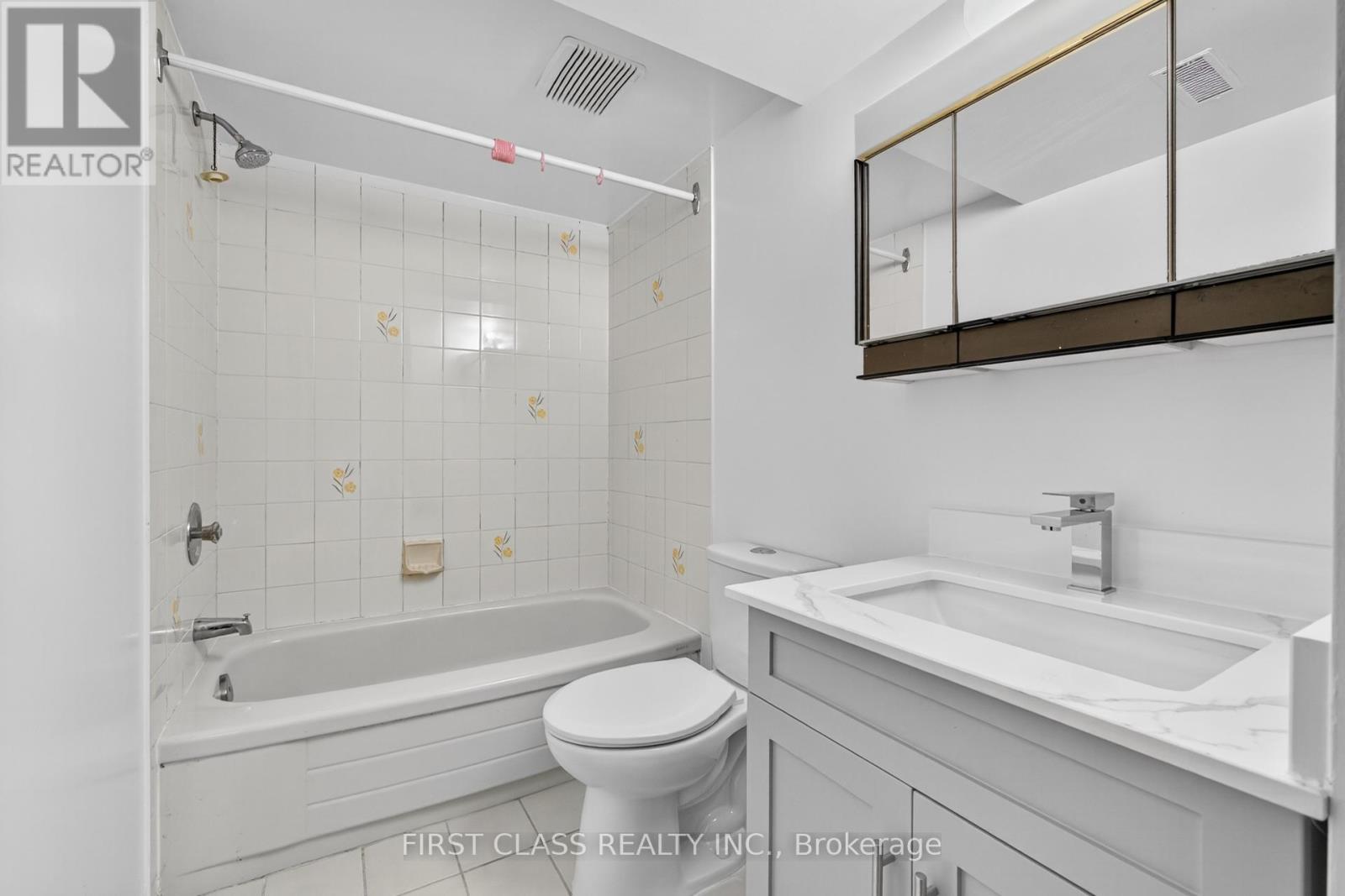 57 Dundalk Drive, Toronto, Ontario  M1P 4V1 - Photo 45 - E12472589