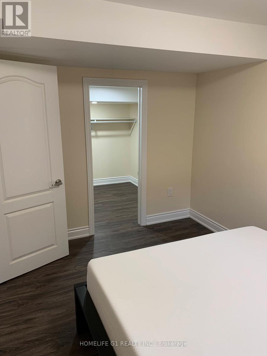 45 Dame Gruev Drive, Markham, Ontario  L6E 0M4 - Photo 5 - N12472547